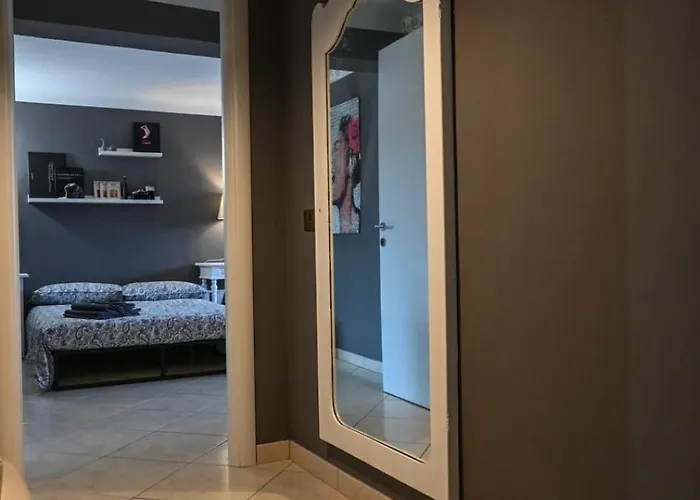 Casa Via Po Apartment *