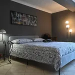 Casa Via Po 公寓